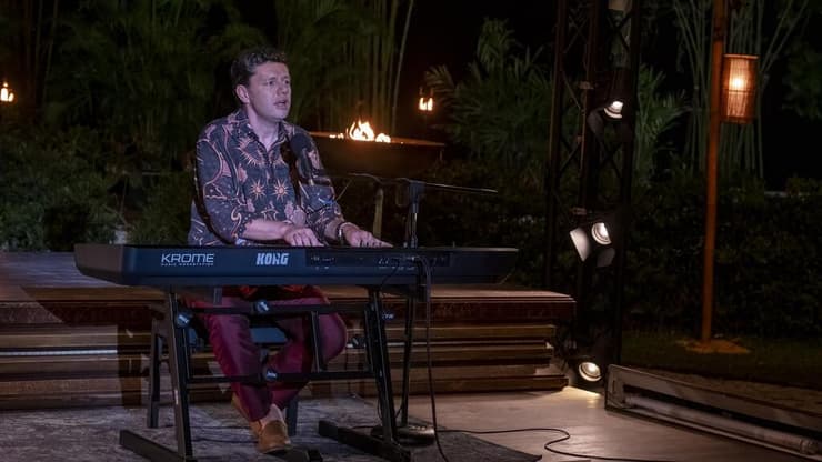 מתוך "הלוטוס הלבן", עונה 3