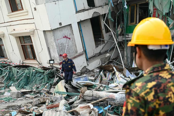 מיאנמר הריסות רעש רעידת אדמה מנדליי