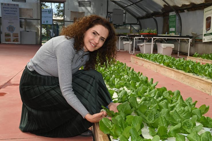 אפרת שחר, מנהלת החווה החקלאית בדימונה