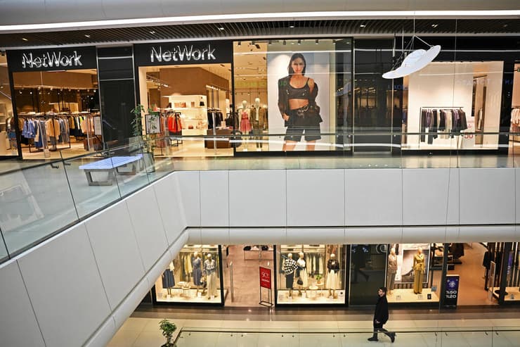 קניון כמעט נטוש, היום באיסטנבול (צילום: REUTERS/Dylan Martinez) טורקיה יום חרם כלכלי קניון איסטנבול