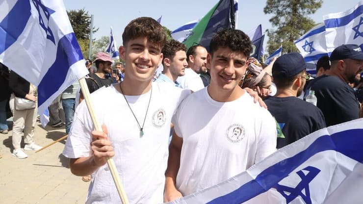 צעדת מחאה בקריאה "גיוס לכולם" של משפחות שכולות, משפחות משרתי מילואים וארגוני מחאה בירושלים