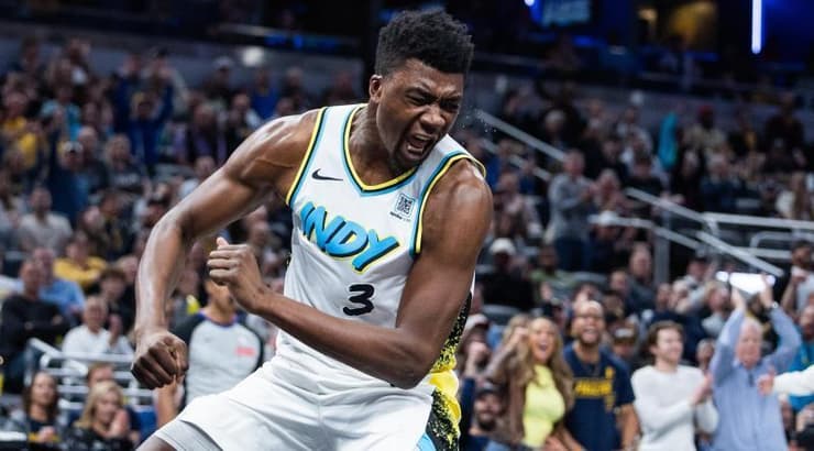 תומאס בראיינט בטירוף (רויטרס) תומאס בראיינט בטירוף