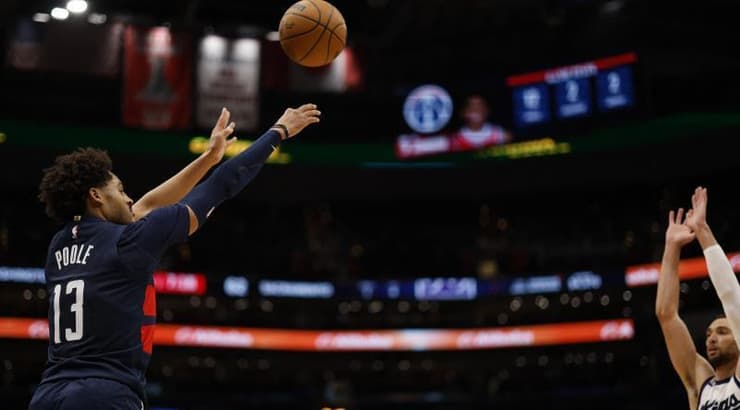 ג'ורדן פול זורק (רויטרס) ג'ורדן פול זורק