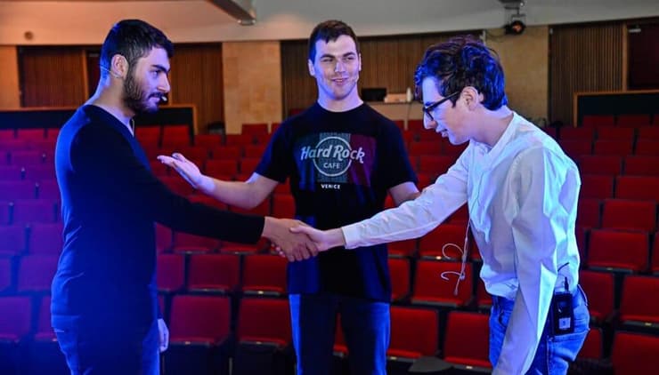 משתתפי "לא רואים עליך"