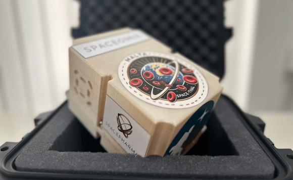 מעבדה שלמה במכשיר קטן יותר מקופסת נעליים. מעבדת הניסוי האוטונומית של החברה הישראלית (צילום: SpacePharma) מעבדה שלמה במכשיר קטן יותר מקופסת נעליים. מעבדת הניסוי האוטונומית של החברה הישראלית