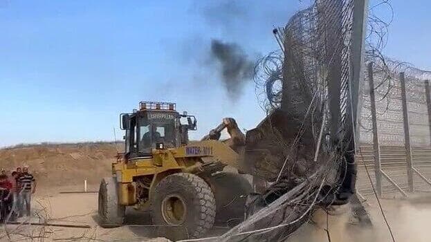 סעד כתב באופן מדויק על היערכות צה"ל בעוטף. חדירת חמאס לישראל ב-7/10 חמאס פורץ את הגדר ב7 לאוקטובר