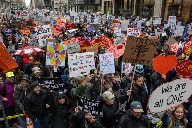 הפגנה ב ניו יורק ארה"ב נגד טראמפ