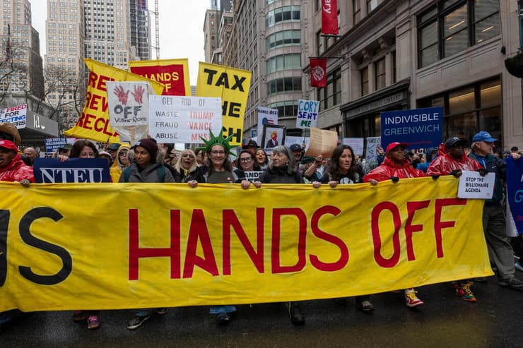 הפגנה ב ניו יורק ארה"ב נגד טראמפ