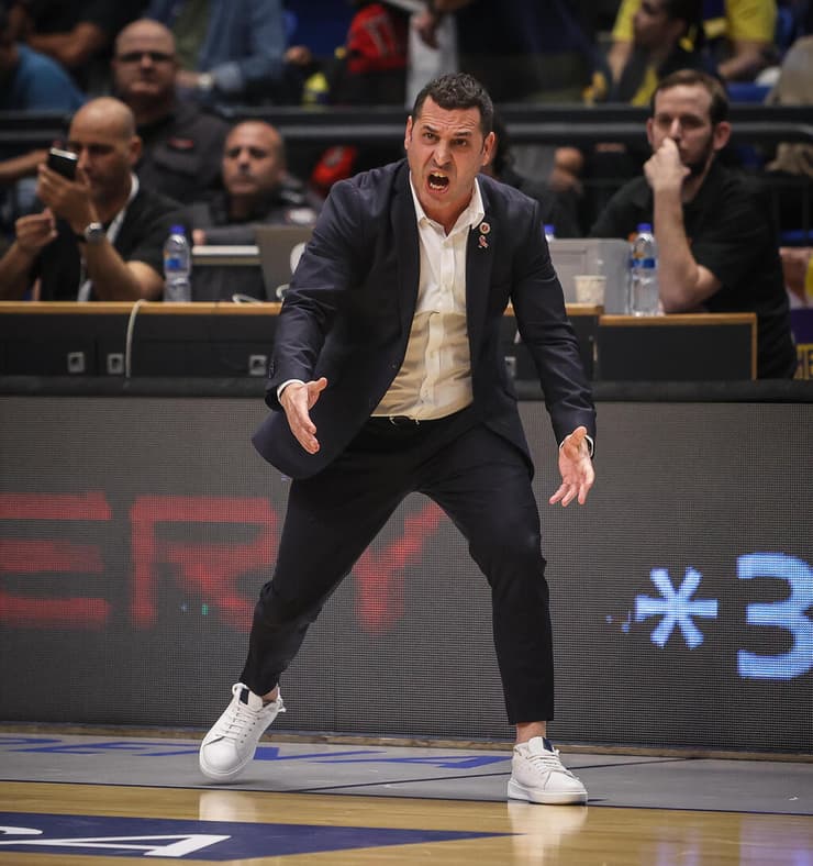 "לפעמים המצב מחורבן ולא תמיד יש אשמים". אלון (צילום: עוז מועלם) יונתן אלון