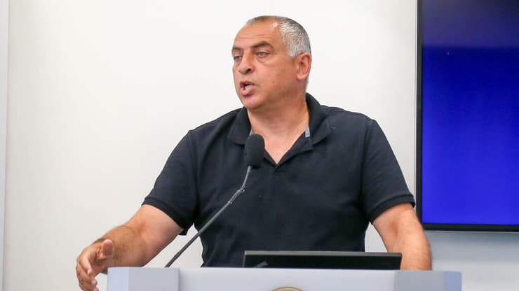עמוס פרישמן (צילום: ראובן שוורץ) עמוס פרישמן