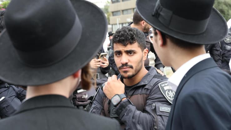 הפגנה בלתי חוקית בכביש 4 סמוך לבני ברק