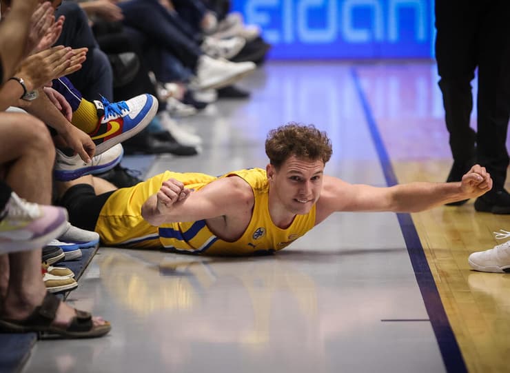 רוקאס יוקובאיטיס