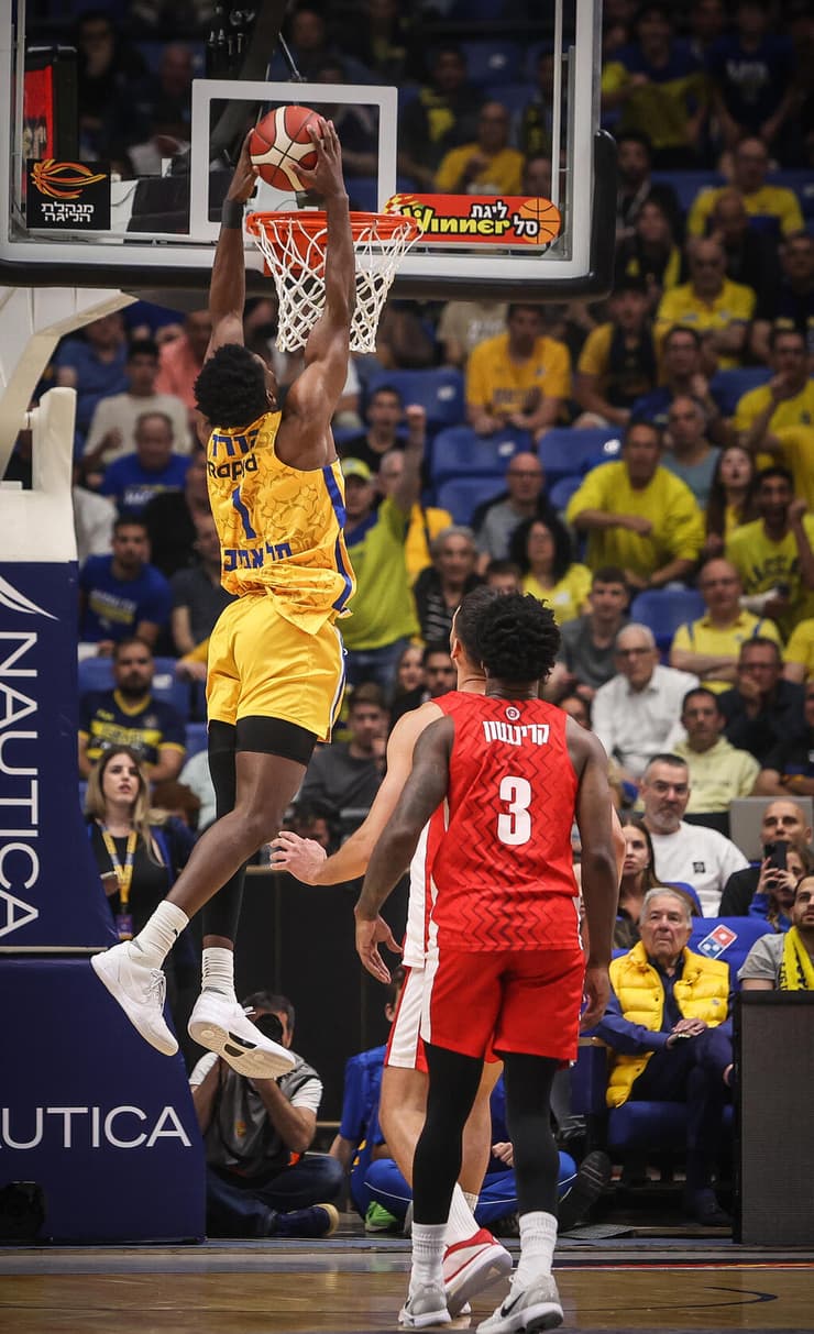 ג'יילן הורד מטביע