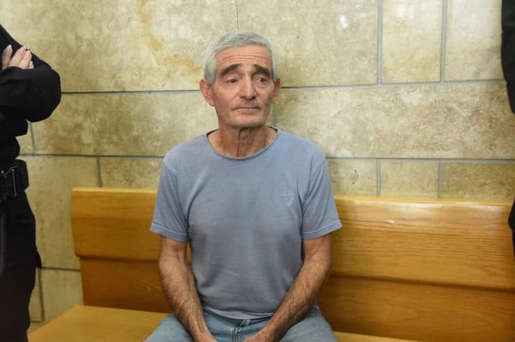 אייל יפה בבית המשפט, היום (צילום: אביהו שפירא) הארכת מעצרו של אייל יפה פעיל מחאה החשוד בביצוע מעשה מגונה בלוחמת מג״ב במהלך הפגנה