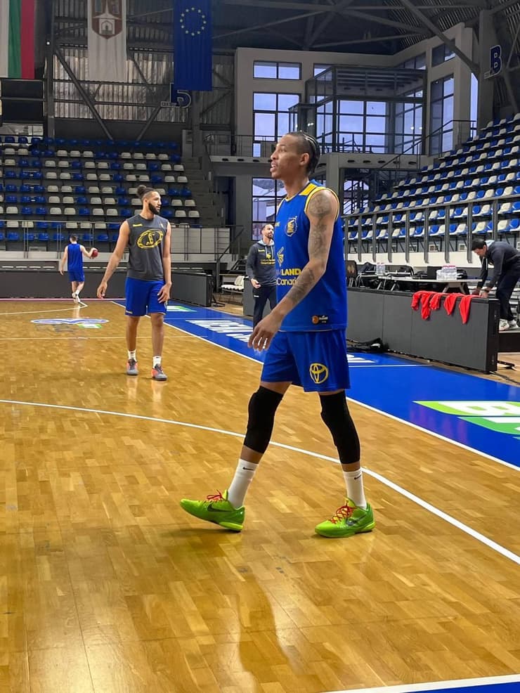 ג'ו תומאסון באימון גראן קנריה ( צילום: אפרת עמורבן) ג'ו תומאסון באימון גראן קנריה