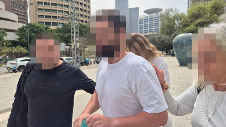 המאמן החשוד באונס שוחרר למעצר בית