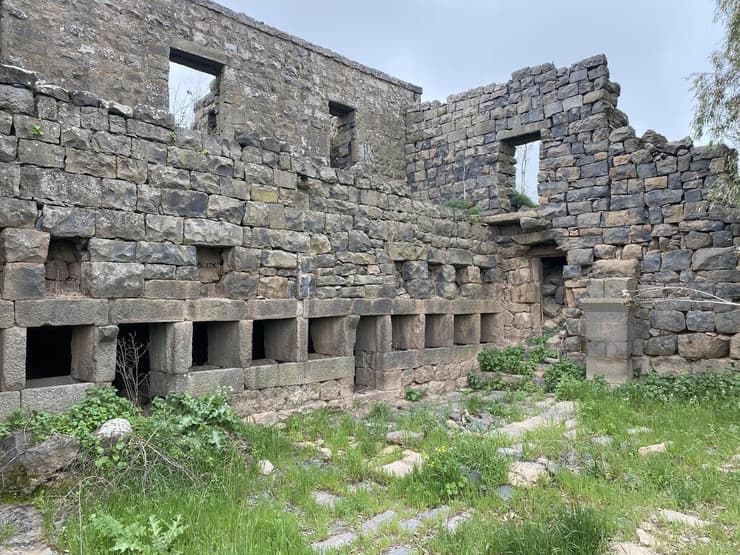 המקום הדרומי ביותר שבו ישבו היטורים? חורבת פרג'