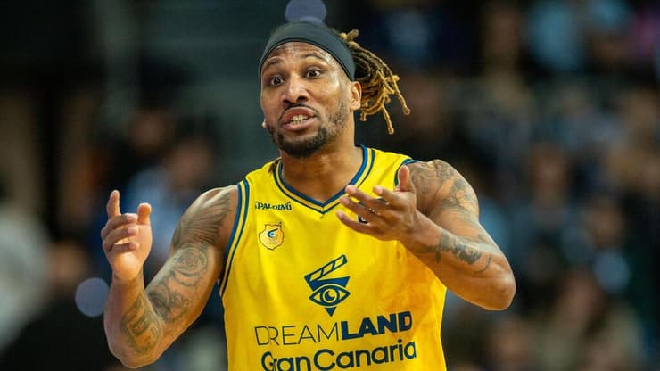 שחקן גראן קנריה אנדרו אלביסי