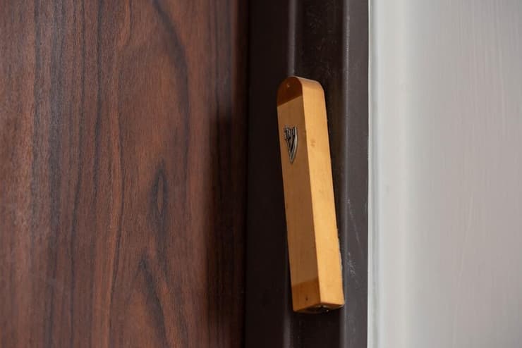 מזוזה (צילום: Strigana, Shutterstock) מזוזה