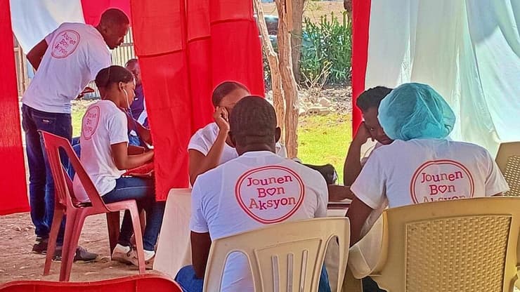 יום מעשים טובים העולמי - האיטי