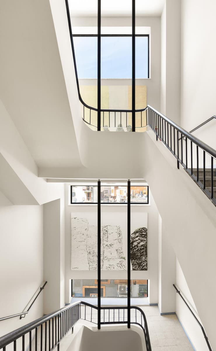 החלל הפנימי (צילום: מיה אבגר) מלון בזאר