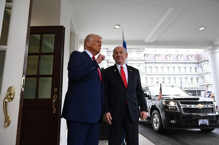 ראש הממשלה בנימין נתניהו מתקבל בבית הלבן על-ידי נשיא ארצות-הברית דונלד טראמפ