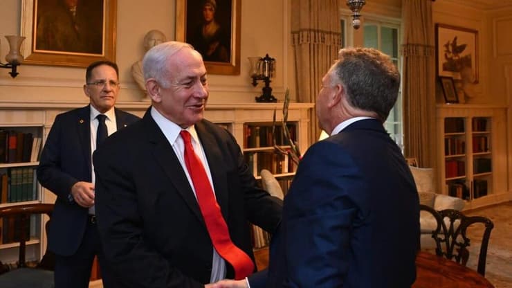 ראש הממשלה נתניהו עם סטיב וויטקוף בוושינגטון. ישראל עשויה להגיב אחרי הפגישה בבית הלבן (צילום: אבי אוחיון, לע"מ) ראש הממשלה נפגש עם סטיב ויטקוף בוושינגטון