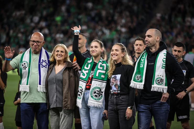 הטקס המרגש בסמי עופר (צילום: עוז מועלם) שורדת השבי דורון שטיינברכר