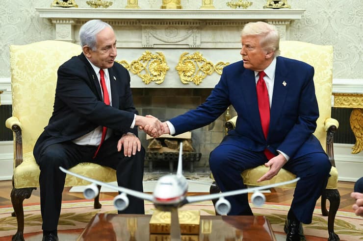 ראש הממשלה בנימין נתניהו ונשיא ארה"ב דונלד טראמפ בחדר הסגול