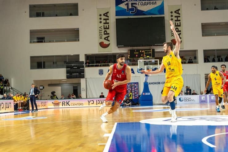 הפועל ת"א גראן קנאריה