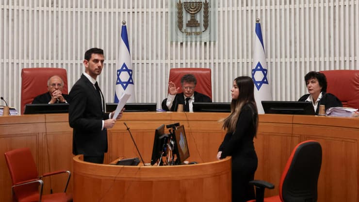 דיון בבג"ץ בעתירות לפיטורי ראש השב"כ רונן בר