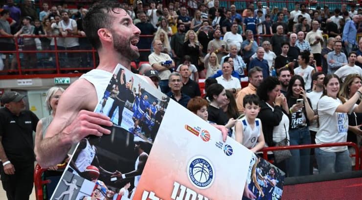 יוגב אוחיון מאושר (ראובן שוורץ) יוגב אוחיון מאושר