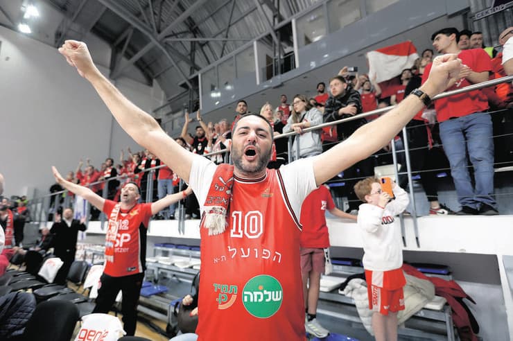 הפועל ת"א גראן קנאריה