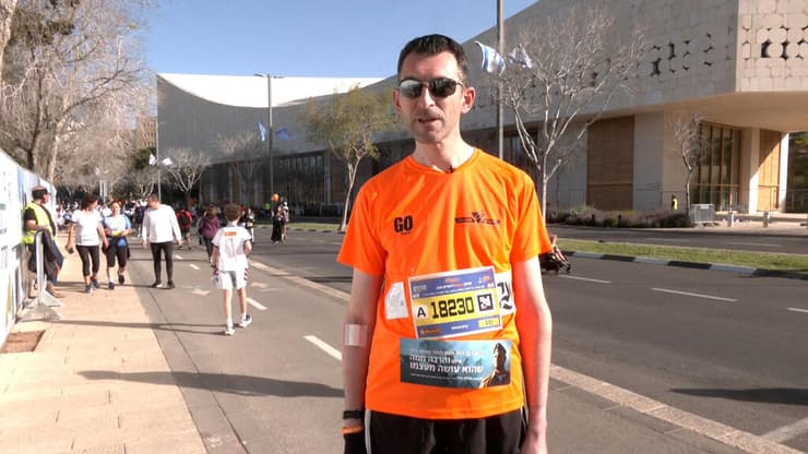 ראובן בר ששת, משתתף ב"אתגריסטים". רץ במרתון ירושלים
