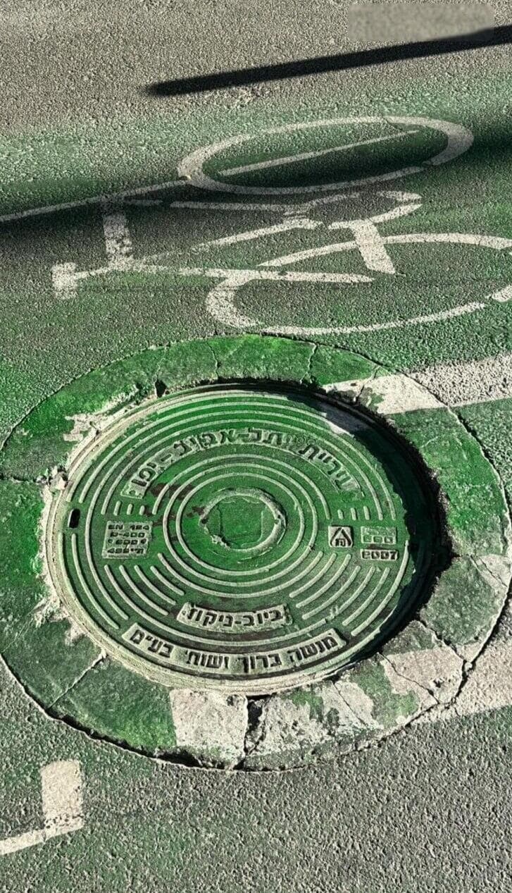 מסלול האופניים בתל אביב שיובל יצחקי נפצעה בו בעקבות מכסה ביוב שקוע