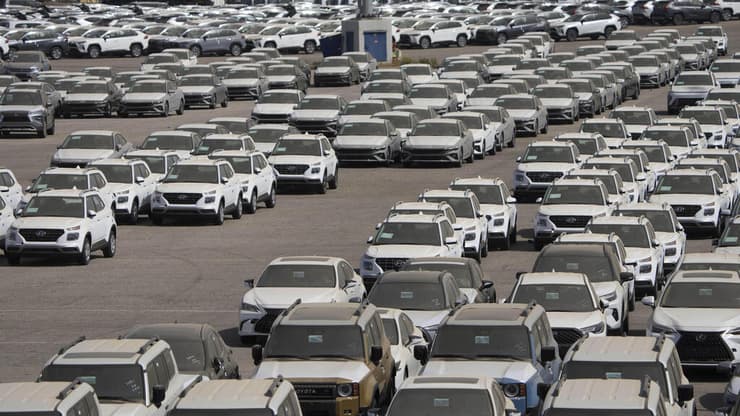 רכבים חדשים בנמל חיפה