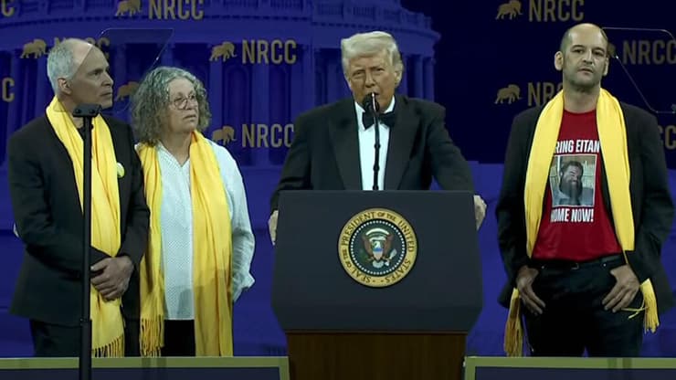 הבטיח להחזיר את כולם. הנשיא טראמפ שורדי השבי יאיר הורן ואביבה וקית סיגל לצד טראמפ