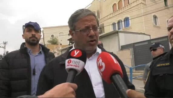 בן גביר בערערה, הבוקר (צילום: הרצל יוסף) איתמר בן גביר בזירה בערערה שבנגב