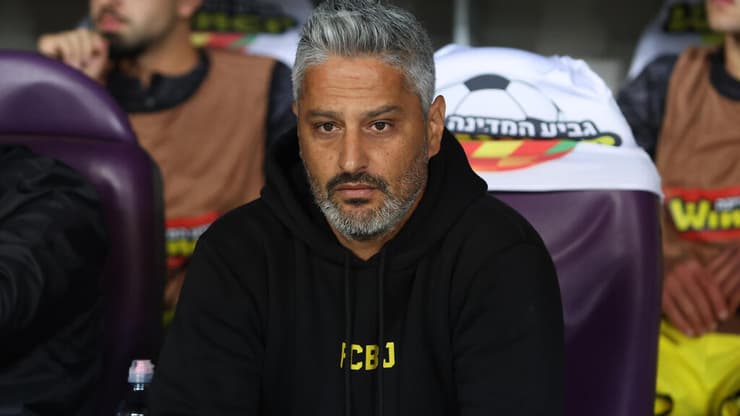 ניצח בגדול. ברק יצחקי (צילום: עוז מועלם) מאמן בית"ר ירושלים ברק יצחקי