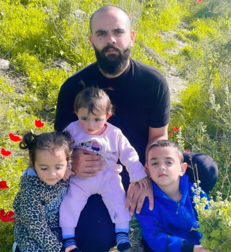 בהאא עמירה ומשפחתו