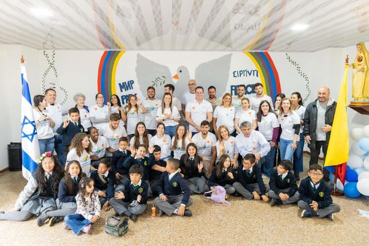 הלוחמים המתנדבים בקולומביה (צילום: באדיבות הקונסוליה הישראלית בקולומביה) 30 לוחמי צה"ל משוחררים מתנדבים בקולומביה