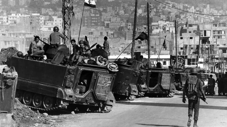 יירות לבנון כוחות צבא לבנון נכנסים לתוך Bourj el-Barajneh מחנה פליטים פלסטיני