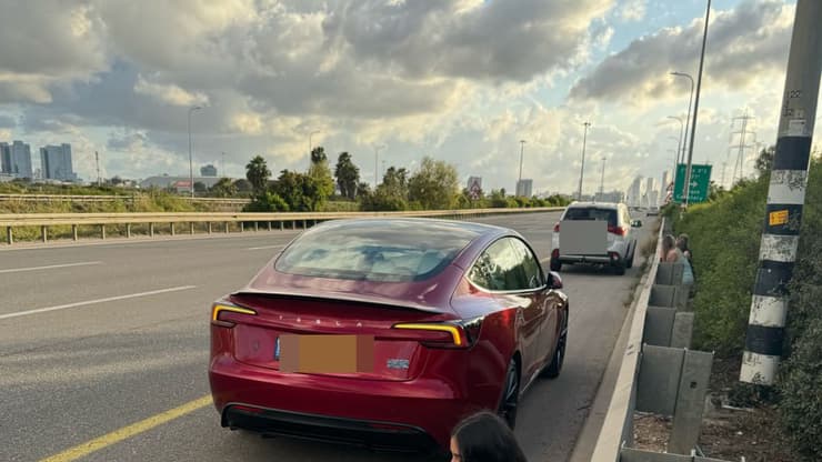 אזעקה בכביש 6, בכניסה לפתח תקווה 