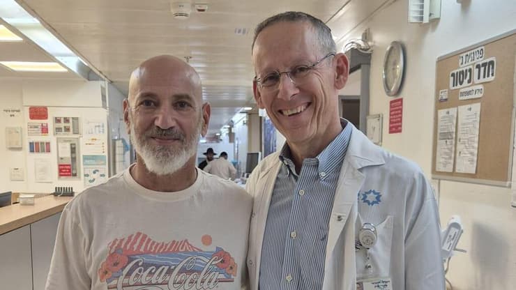 פרופ' איזביצקי (מימין) וניר בכר