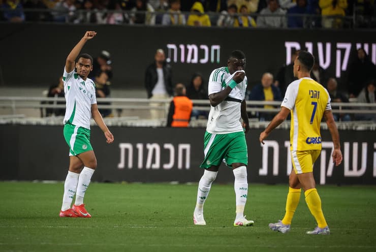 קסנדר סבריה חוגג 