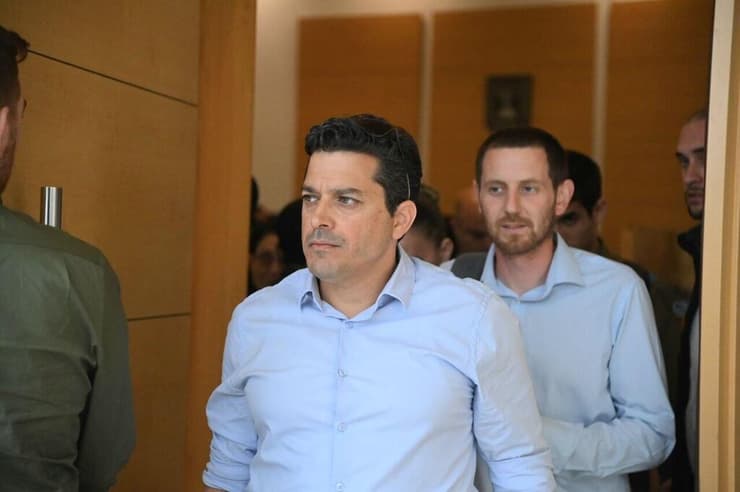 השר עמיחי שיקלי בביהמ"ש המחוזי בלוד - דיון הארכת מעצרו של איש שב"כ החשוד שהדליף מידע סודי לעיתונאים ולשר שיקלי