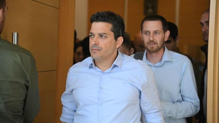 השר עמיחי שיקלי בביהמ"ש המחוזי בלוד - דיון הארכת מעצרו של איש שב"כ החשוד שהדליף מידע סודי לעיתונאים ולשר שיקלי