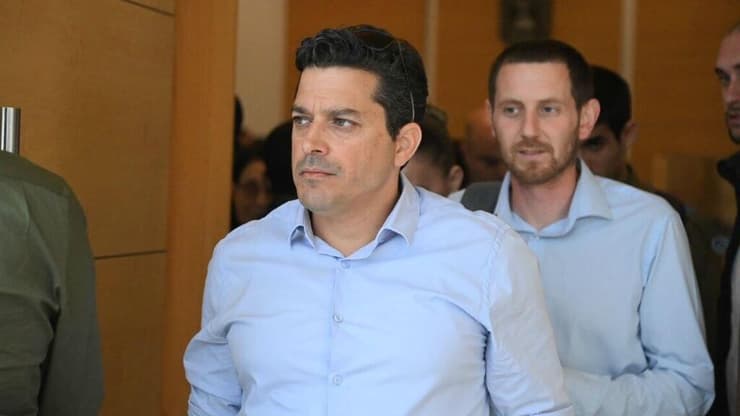 השר עמיחי שיקלי בביהמ"ש המחוזי בלוד - דיון הארכת מעצרו של איש שב"כ החשוד שהדליף מידע סודי לעיתונאים ולשר שיקלי