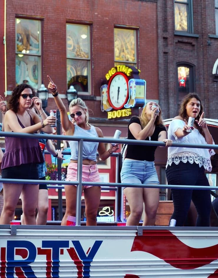 מסיבת רווקות. יעד מועדף