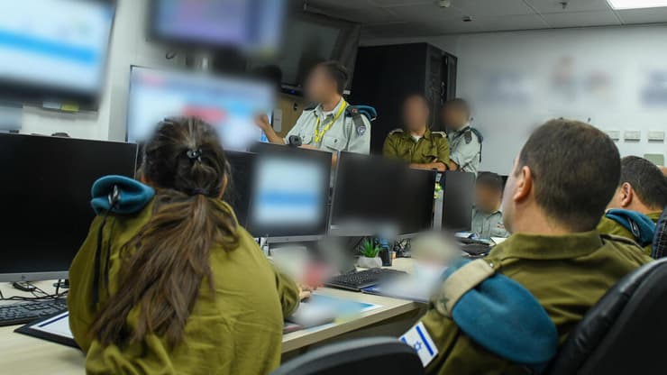 חיילי מדור מצפ"ן, "נבחרים בפינצטה"